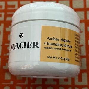Noacier Amber Honey Cleansing Scrub